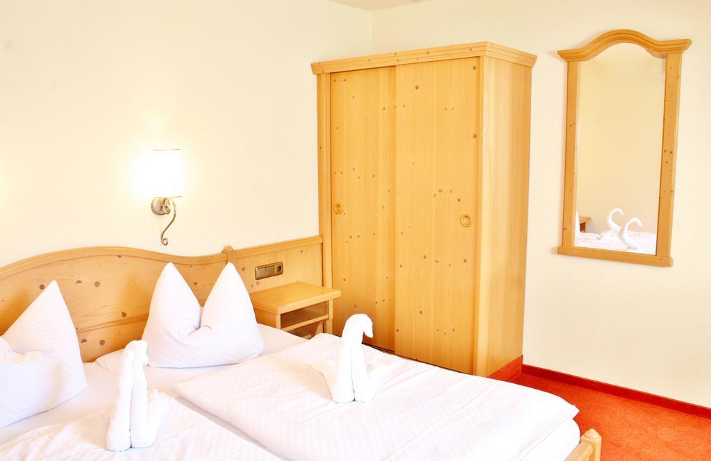 דרזדן Hotel Alttolkewitzer Hof מראה חיצוני תמונה