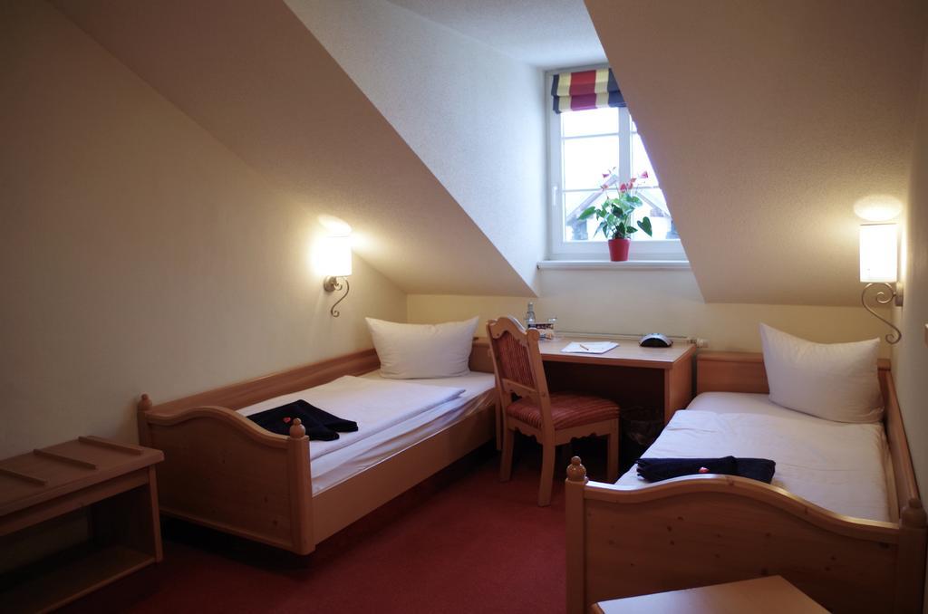 דרזדן Hotel Alttolkewitzer Hof מראה חיצוני תמונה