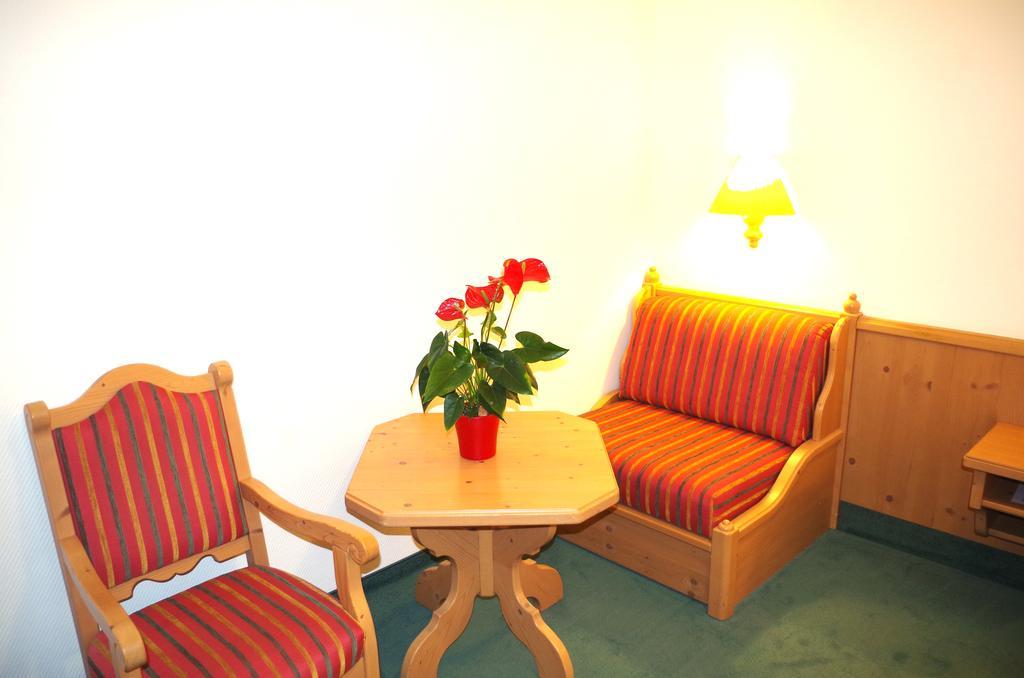 דרזדן Hotel Alttolkewitzer Hof מראה חיצוני תמונה