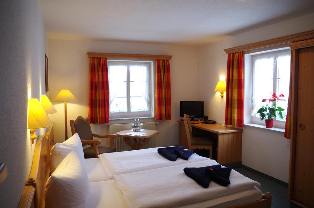 דרזדן Hotel Alttolkewitzer Hof מראה חיצוני תמונה