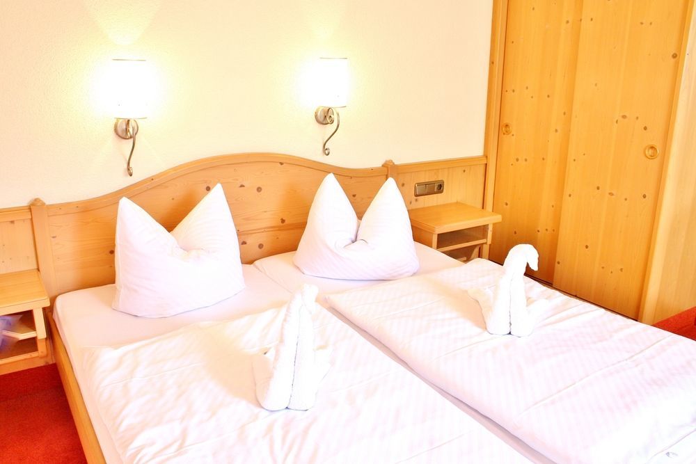 דרזדן Hotel Alttolkewitzer Hof מראה חיצוני תמונה
