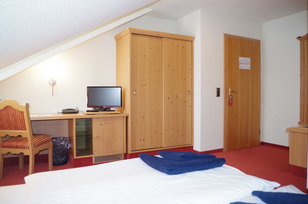 דרזדן Hotel Alttolkewitzer Hof מראה חיצוני תמונה