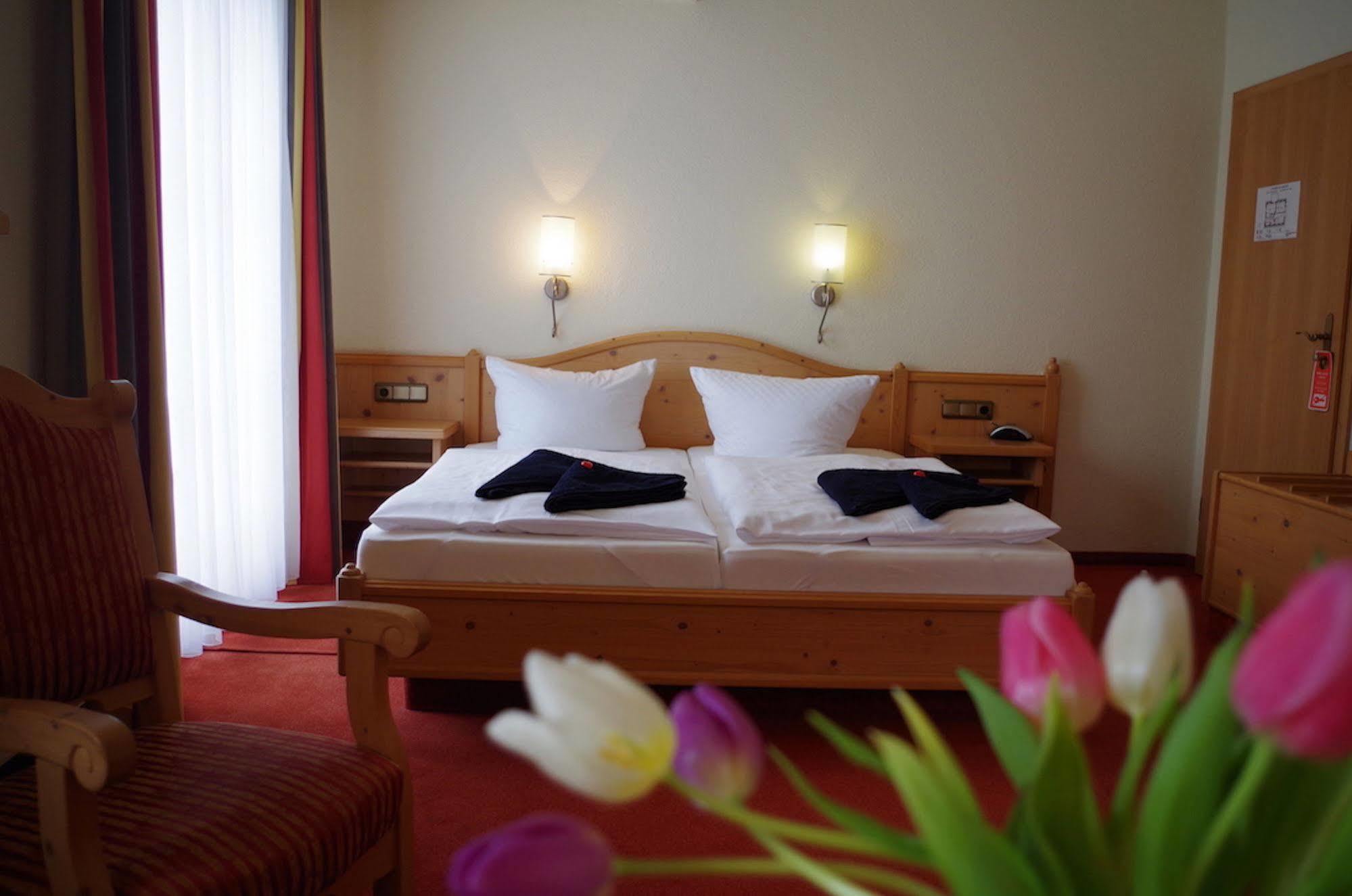 דרזדן Hotel Alttolkewitzer Hof מראה חיצוני תמונה
